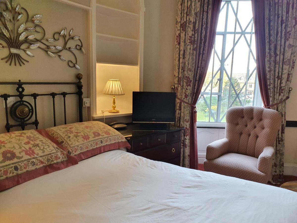 Stow Lodge Hotel Ngoại thất bức ảnh