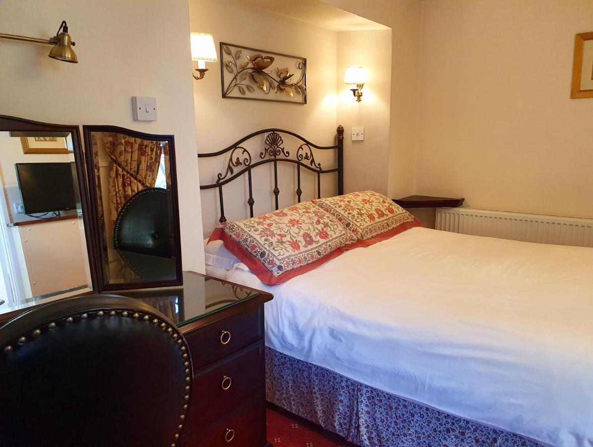 Stow Lodge Hotel Ngoại thất bức ảnh